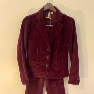 Size 10 matching blazer set courdory maroon color size M matching blazer set